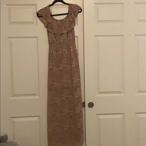 Dusty pink lace dress